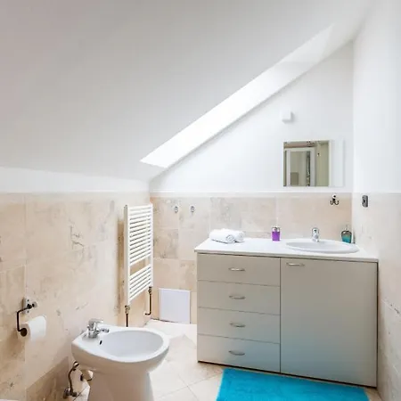 Central 3Bdr Penthouse With Terrace&Ac Prague Exterior photo