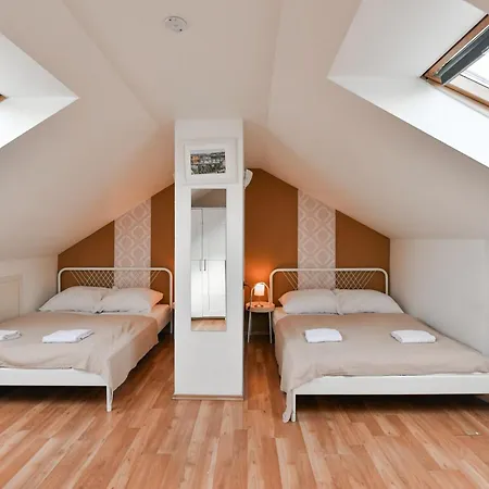 Central 3Bdr Penthouse With Terrace&Ac Prague Exterior photo