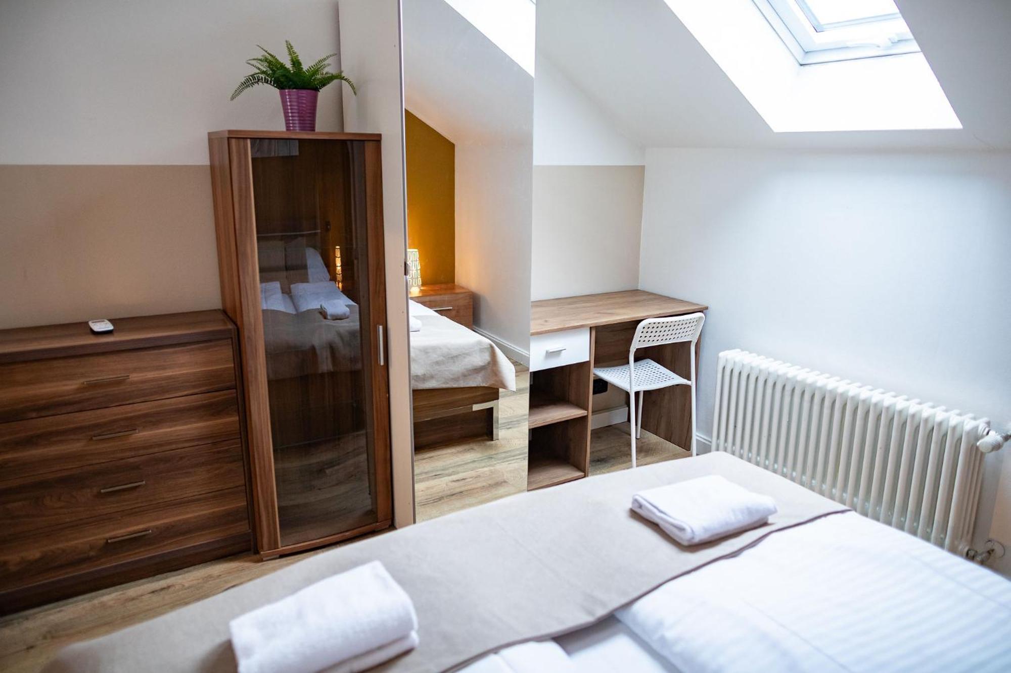Central 3Bdr Penthouse With Terrace&Ac Apartment *