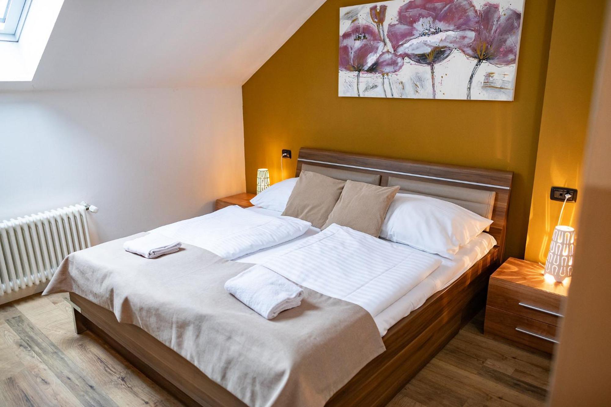 Central 3Bdr Penthouse With Terrace&Ac Apartment Prague